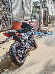 YAMAHA R15 V3